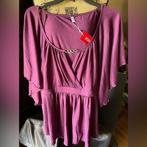 NWT Rosegal top, lightweight great color comfy and soft. Cute flair sleeve Sz 3X